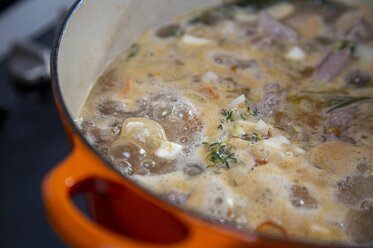 Stir the veal and vegetables three or four times while they are cooking